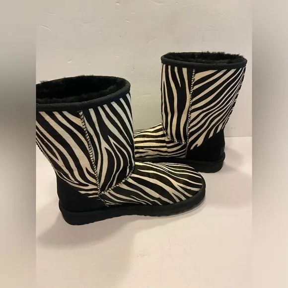 UGG AUSTRALIA CLASSIC EXOTIC CALF HAIR  ZEBRA BOOTS  #1002790 SIZE 7