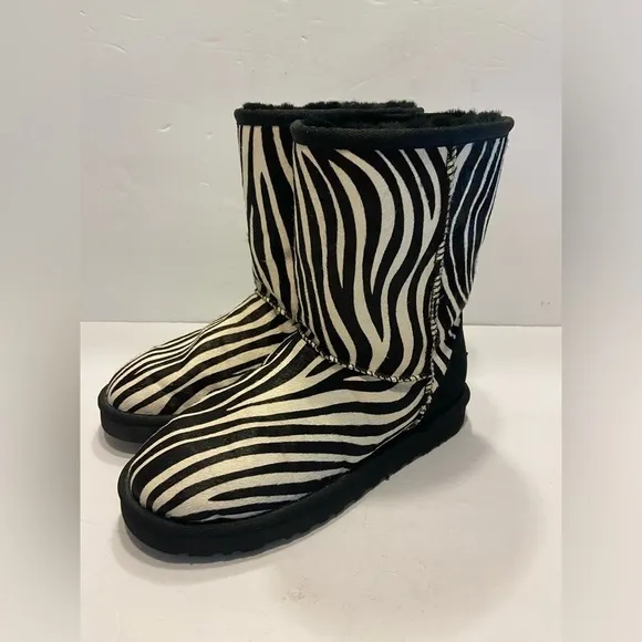 UGG AUSTRALIA CLASSIC EXOTIC CALF HAIR  ZEBRA BOOTS  #1002790 SIZE 7