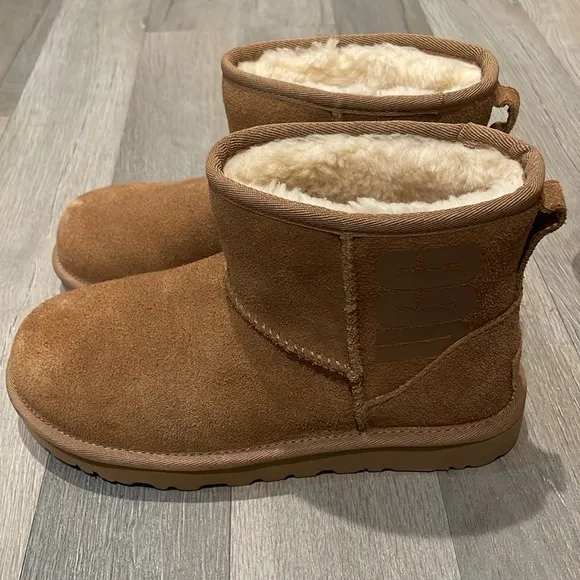 UGG Australia Classic Mini Rubber Logo Chestnut Boots