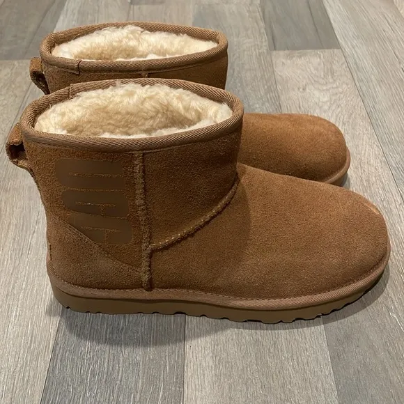 UGG Australia Classic Mini Rubber Logo Chestnut Boots