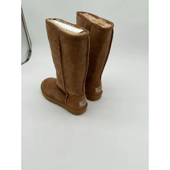 UGG Big Kids Classic Tall Boots‎ Chestnut New In Box Size 2Y