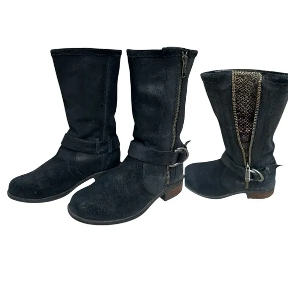 UGG Black Suede Leather Silvia Moto Boots w/ glossy Snake Print gusset. SZ. 6