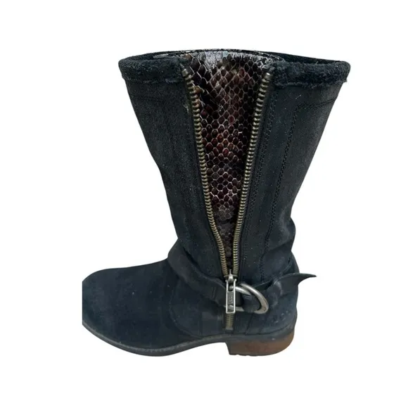 UGG Black Suede Leather Silvia Moto Boots w/ glossy Snake Print gusset. SZ. 6