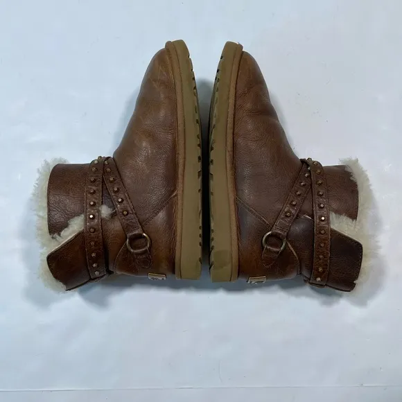 UGG Boots sz 7 Leather Sherpa Lined Classic Mini Emersen Studs Biker UGG