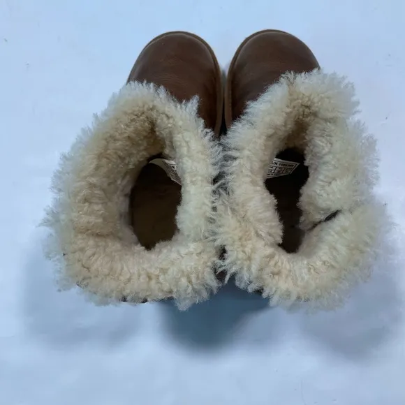 UGG Boots sz 7 Leather Sherpa Lined Classic Mini Emersen Studs Biker UGG
