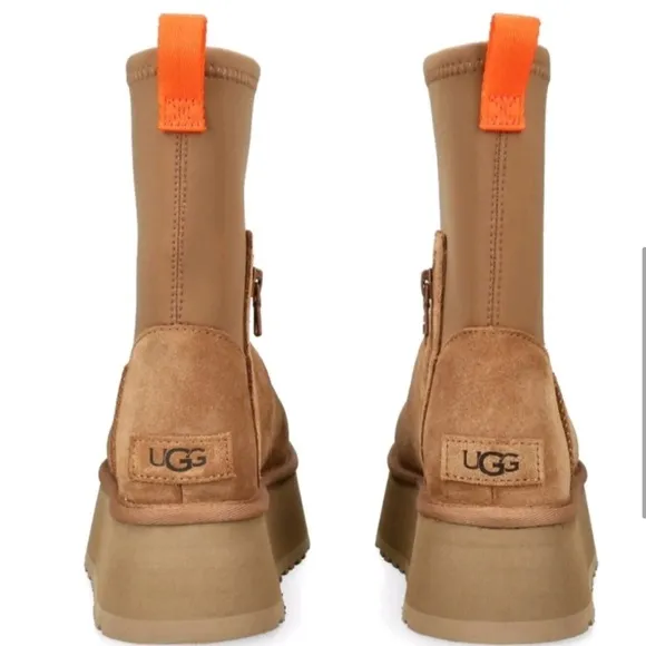 Ugg chestnut classic dipper platform boots, SIZE 9 US