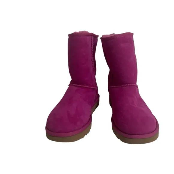 UGG Classic boots Pink Women’s  size 8