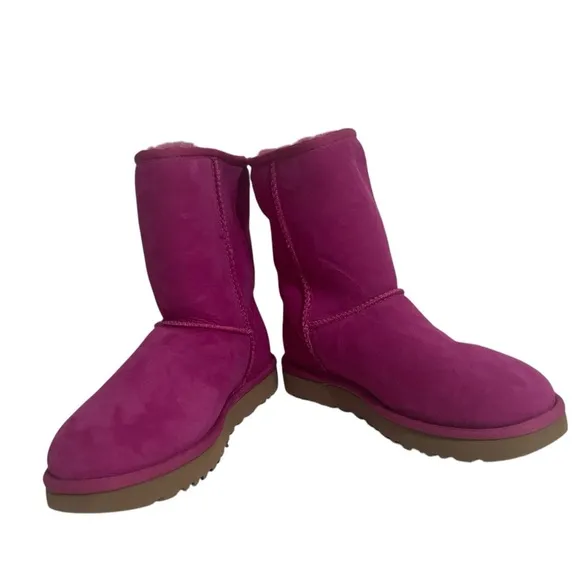 UGG Classic boots Pink Women’s  size 8