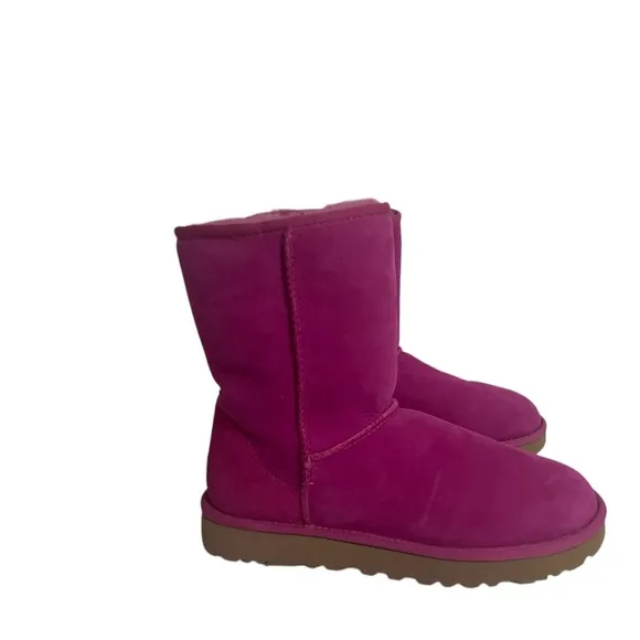 UGG Classic boots Pink Women’s  size 8