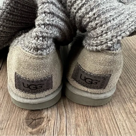 Ugg Classic Cardy Knit Sweater Boots Grey Size 9