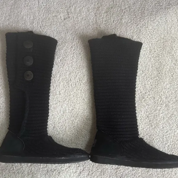 UGG Classic Cardy Sweater Knit Boots Size 8
