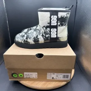 UGG Classic Clear Mini Marble Boots Womens Size 7 Plastic New In Box 1120778