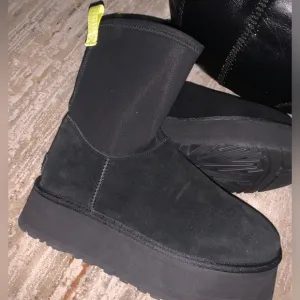 UGG Classic Dipper boots
