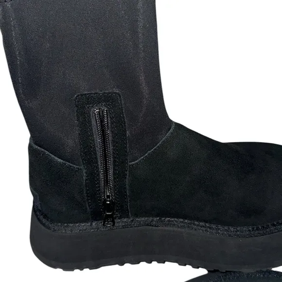 UGG Classic Dipper Platform Ankle Boots Size 9
