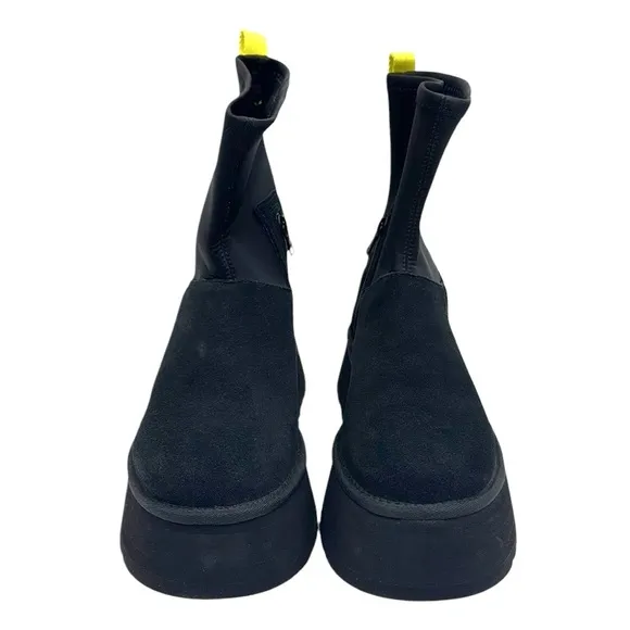 UGG Classic Dipper Platform Ankle Boots Size 9