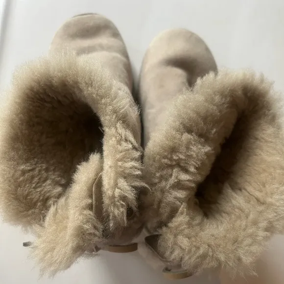 UGG Classic Double Bow Mini boots