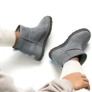 UGG classic femme geyser boots size 12