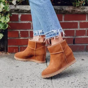 UGG Classic Femme Mini Boots size 12 in Camel