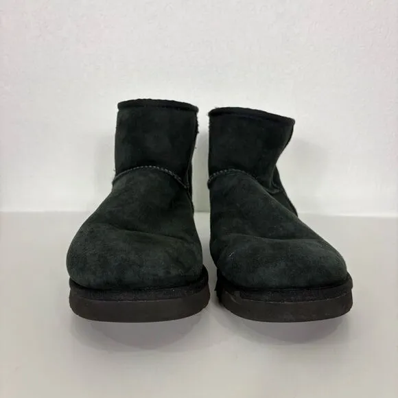 UGG Classic Mini Black Fur Lined Winter Boots Women's Size 9