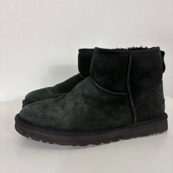 UGG Classic Mini Black Fur Lined Winter Boots Women's Size 9