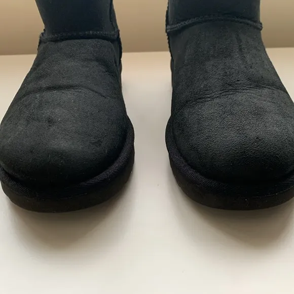 UGG Classic Mini Boots in Black Size 5
