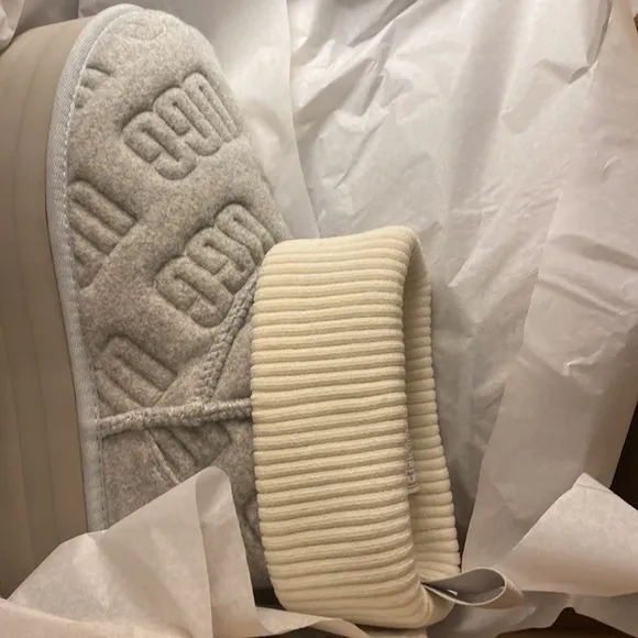 UGG Classic Mini Felted Platform Boots