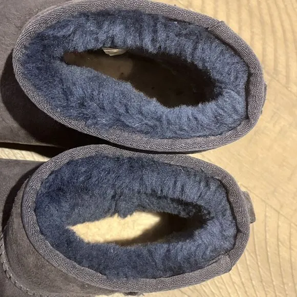 UGG CLASSIC MINI II Winter Lined Boots 1016222 Navy Blue Women’s Size 7