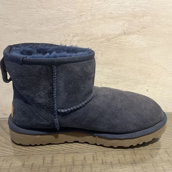 UGG CLASSIC MINI II Winter Lined Boots 1016222 Navy Blue Women’s Size 7