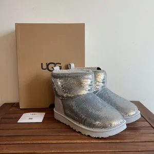 UGG Classic Mini Mirror Ball Boots Silver USA Women 7/UK 5/EU 38