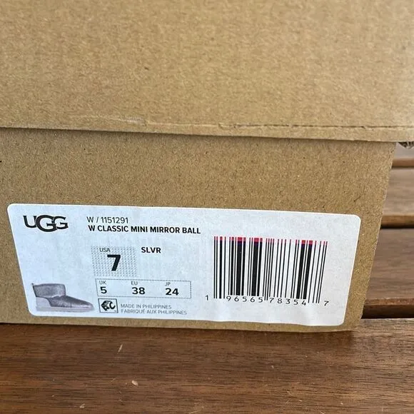 UGG Classic Mini Mirror Ball Boots Silver USA Women 7/UK 5/EU 38