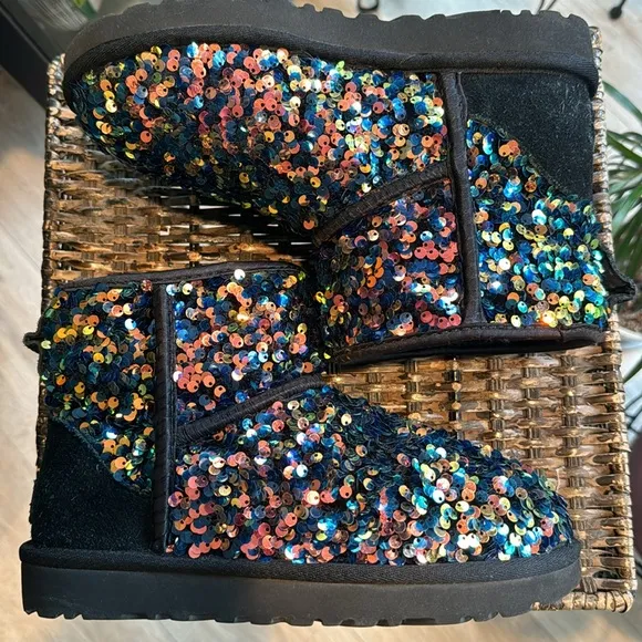 UGG classic mini stellar sequin black sparkling boots size 5