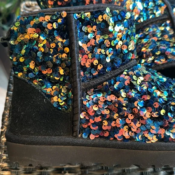 UGG classic mini stellar sequin black sparkling boots size 5
