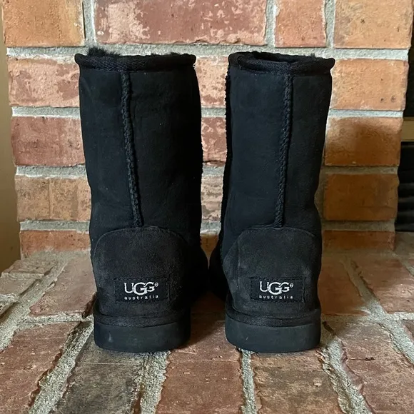 UGG Classic Short Black Boots