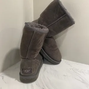 UGG Classic Short boots