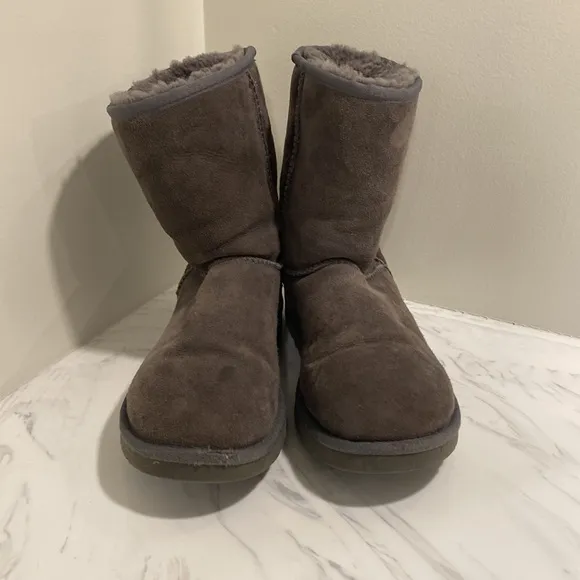 UGG Classic Short boots