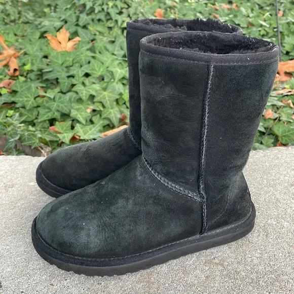 UGG classic short boots