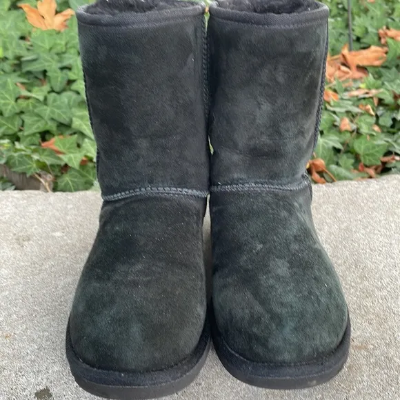 UGG classic short boots