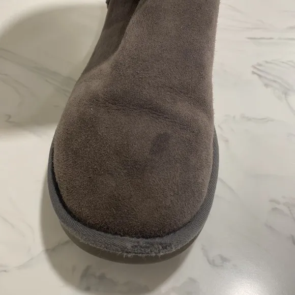 UGG Classic Short boots
