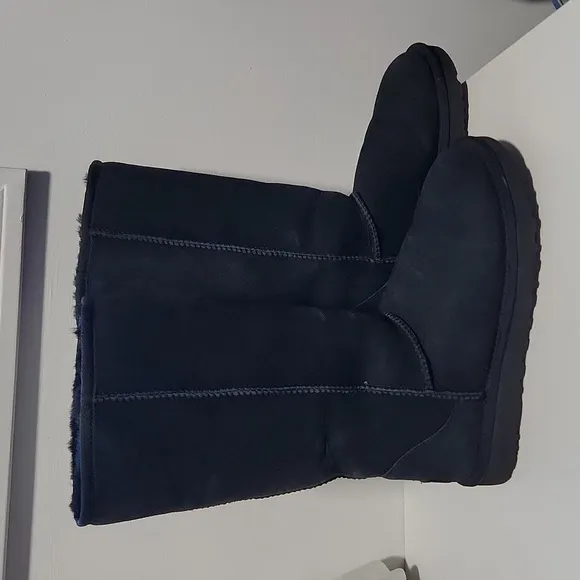Ugg classic tall black boots- size 7