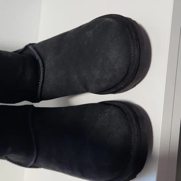 Ugg classic tall black boots- size 7