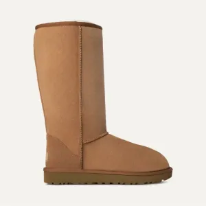 Ugg Classic Tall II Boot in Chestnut, Size 7