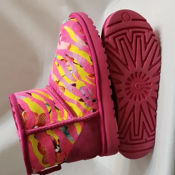 UGG Classic Tiger Flower Mini boots (size 6)