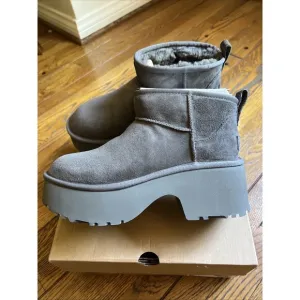 UGG CLASSIC ULTRA MINI NEW HEIGHTS Gray SUEDE WOMEN'S BOOTS US SIZE 10 NIB!