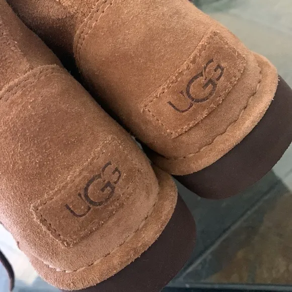 UGG Elvi Chestnut Suede Lace-Up Boots