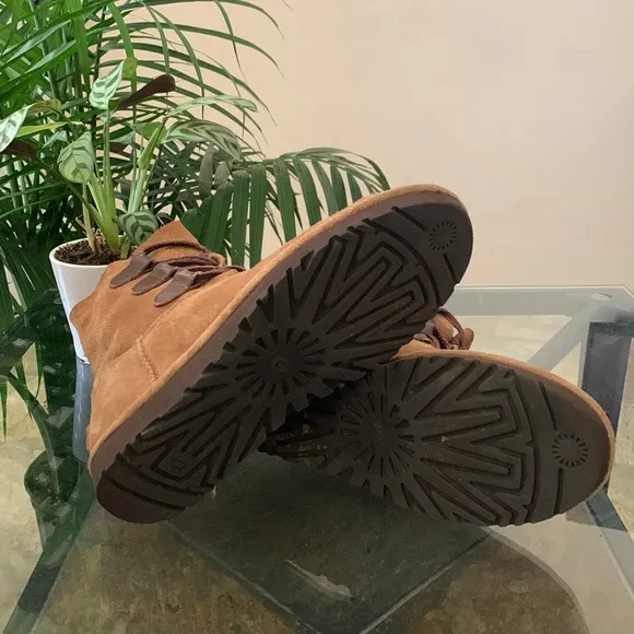 UGG Elvi Chestnut Suede Lace-Up Boots