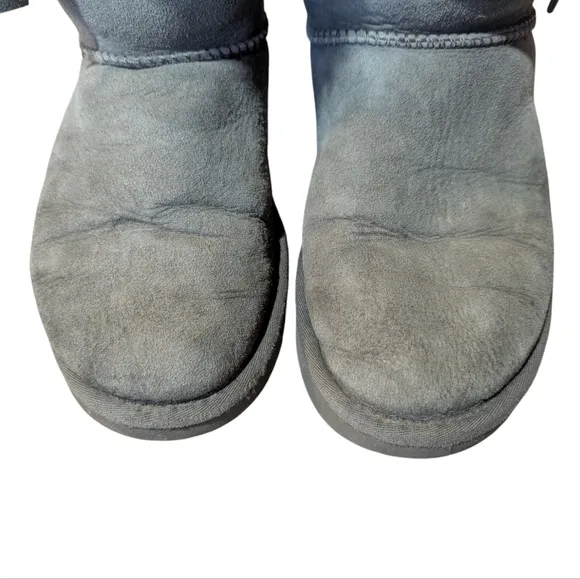 UGG Grey Daelynn Boots Shearling Suede Size 10