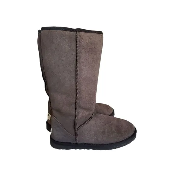 UGG Grey Sheepskin Classic Tall Boots 5815 Women's Size W 7