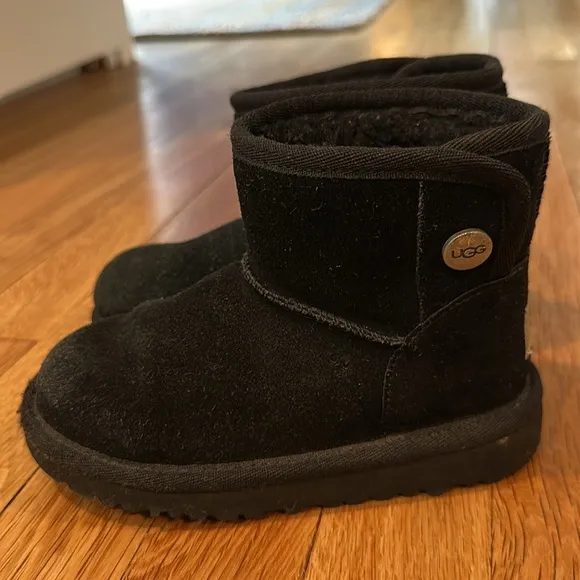 UGG Kids Black Mini Ankle Boots, Size 10