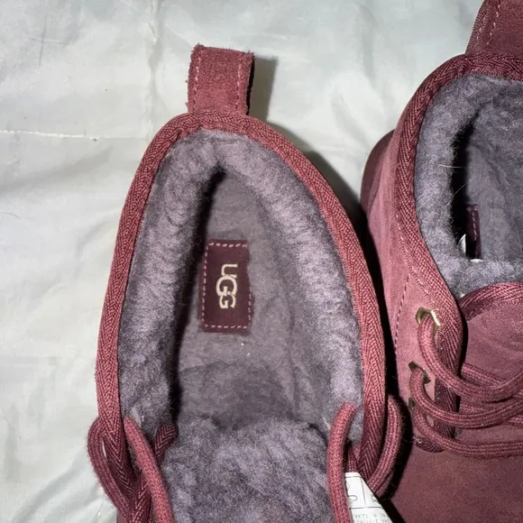 UGG kids Burgundy Neumal Chuckka boots