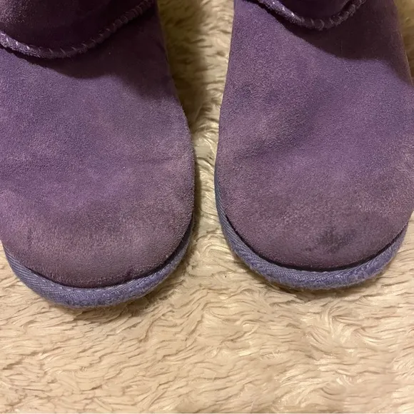 UGG Kids Lavender Stripe Bailey Bow suede Boots Sz 4